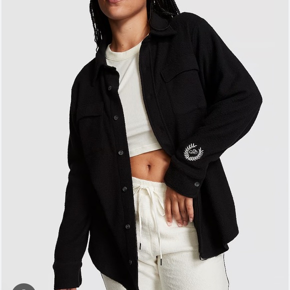 Victoria’s Secret PINK Reverse Fleece Shacket NWT - Picture 1 of 4